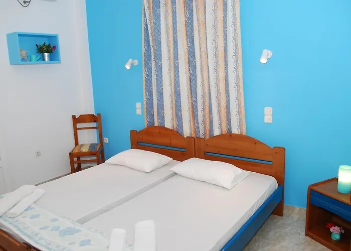 To Steno 3* Kamares (Sifnos)