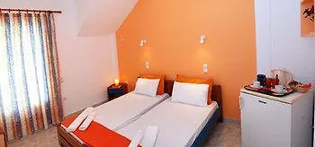 το στενό Bed and Breakfast Καμάρες