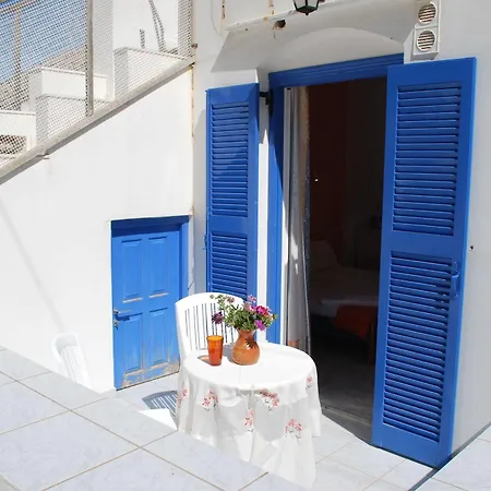 Bed and Breakfast το στενό 2*
