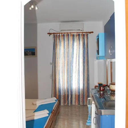 το στενό Καμάρες