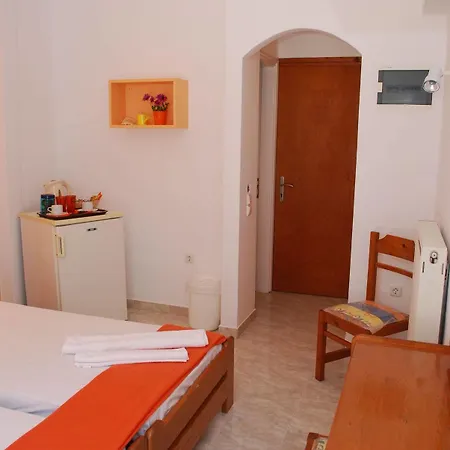 το στενό Bed and Breakfast