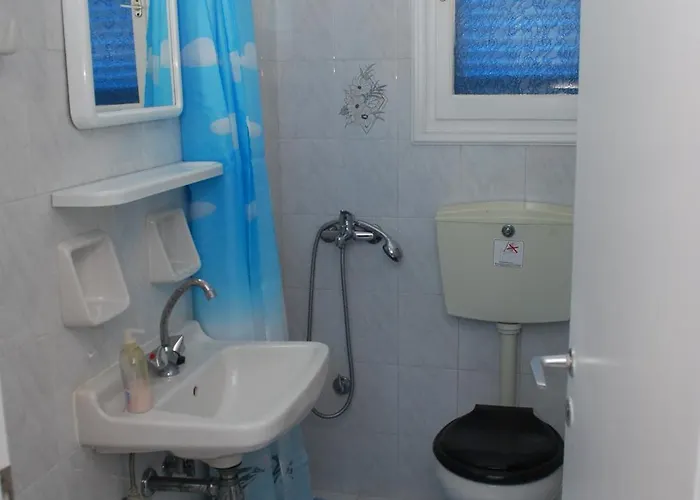 Bed and Breakfast το στενό